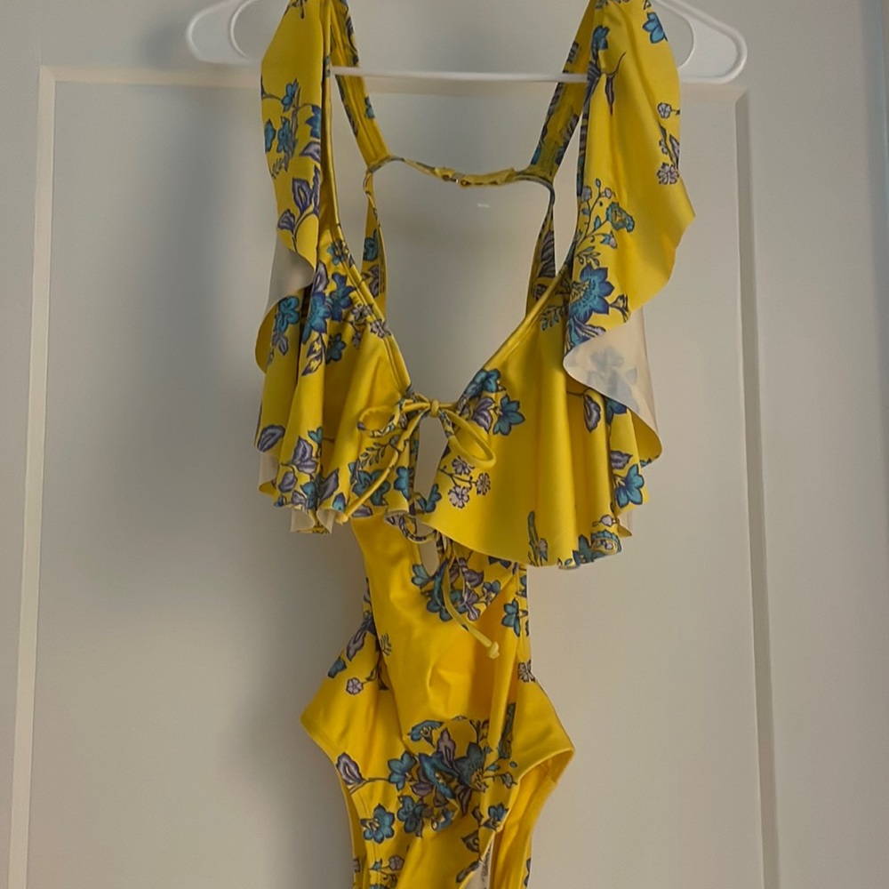 Sam Edelman 1 piece swim suit brand new w tags size Small